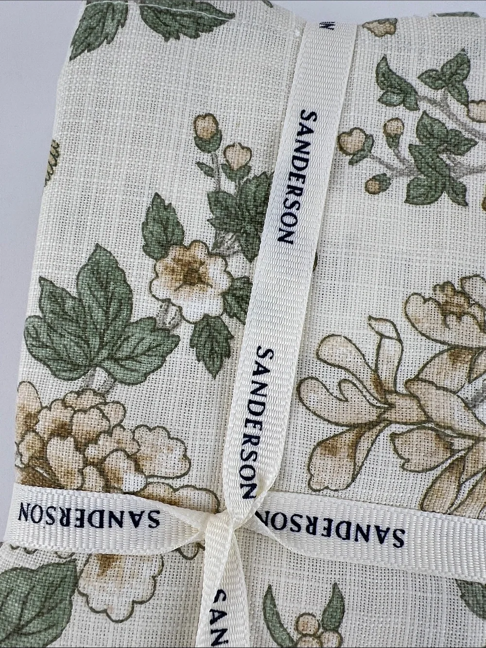 Sanderson Floral Linen Napkins in Green and Cream 100% Cotton Set of 8 NEW